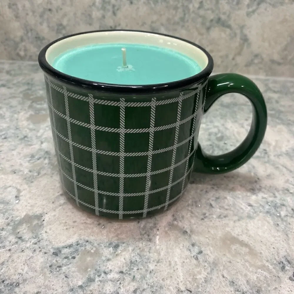 Pine Mist Scented Candle
